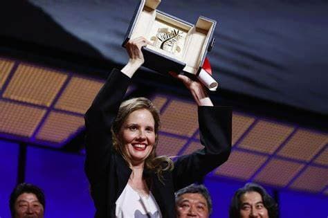 Justine Triet devient la 3e réalisatrice à remporter la Palme d’or au Festival de Cannes
