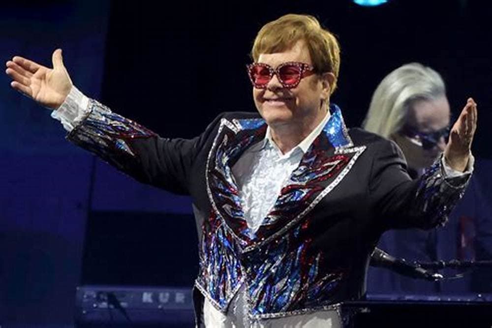 Elton John victime d’une grave infection oculaire