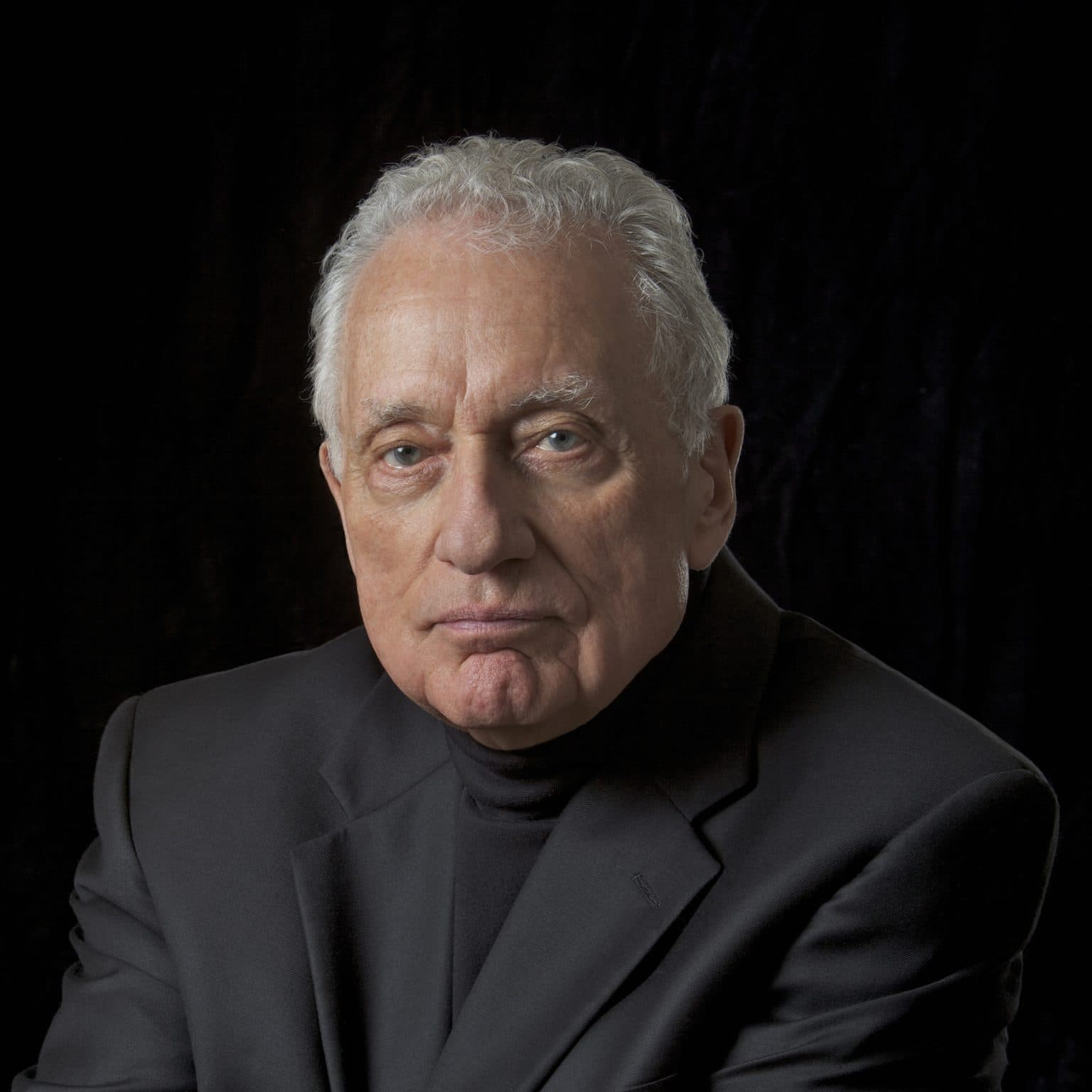 Clint Hill, l’agent secret qui a tenté de sauver J F. Kennedy lorsqu'il a été assassiné à Dallas en 1963, décède à 93 ans