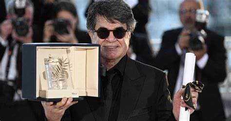 Le réalisateur iranien Jafar Panahi remporte la Palme d'or à Cannes