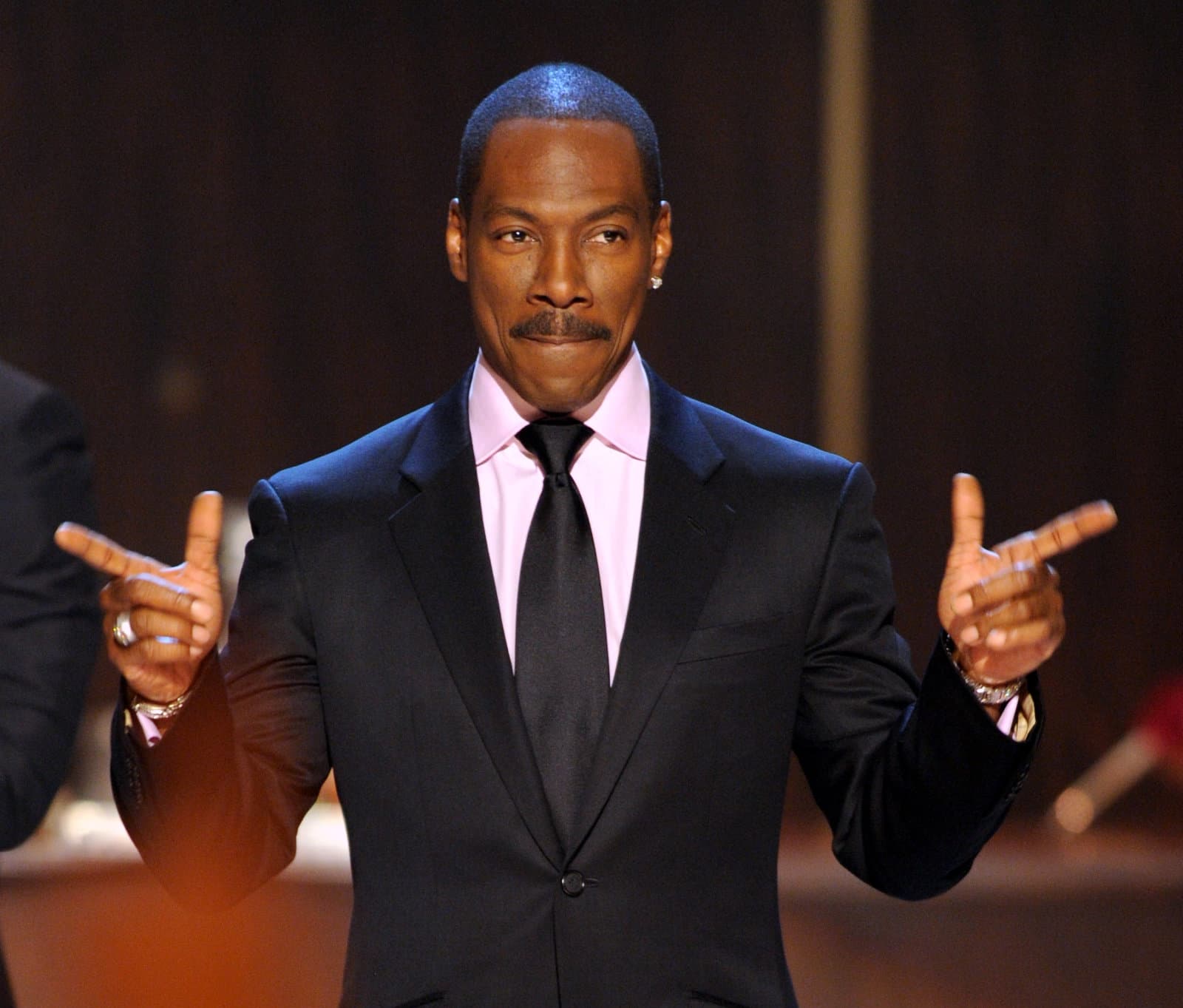 Eddie Murphy revient sur les propos de Robin Williams avant son discours aux Oscars où il dénonçait le manque de reconnaissance des acteurs noirs par l'Académie
