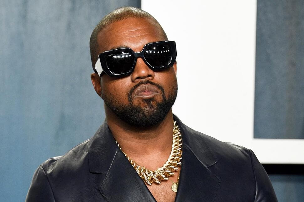 Après une publication antisémite, Kanye West exclu de Twitter