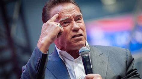 Arnold Schwarzenegger en guerre contre les antisémites