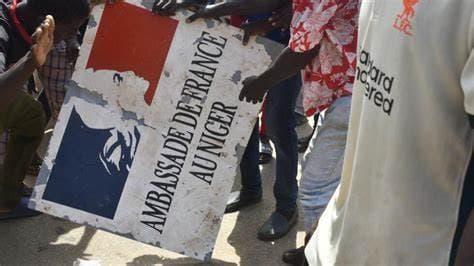 Face à la dégradation de la situation au Niger, la France va évacuer ses ressortissants