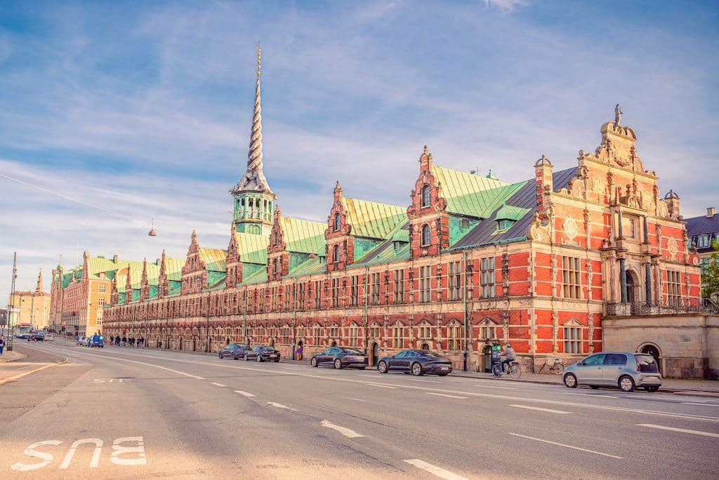 Un incendie consume la Bourse de Copenhague