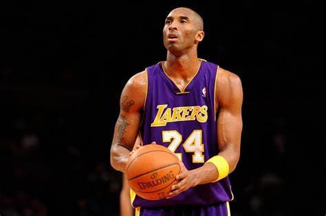 Une nouvelle statue de Kobe Bryant et de sa fille Gianna érigée à Los Angeles