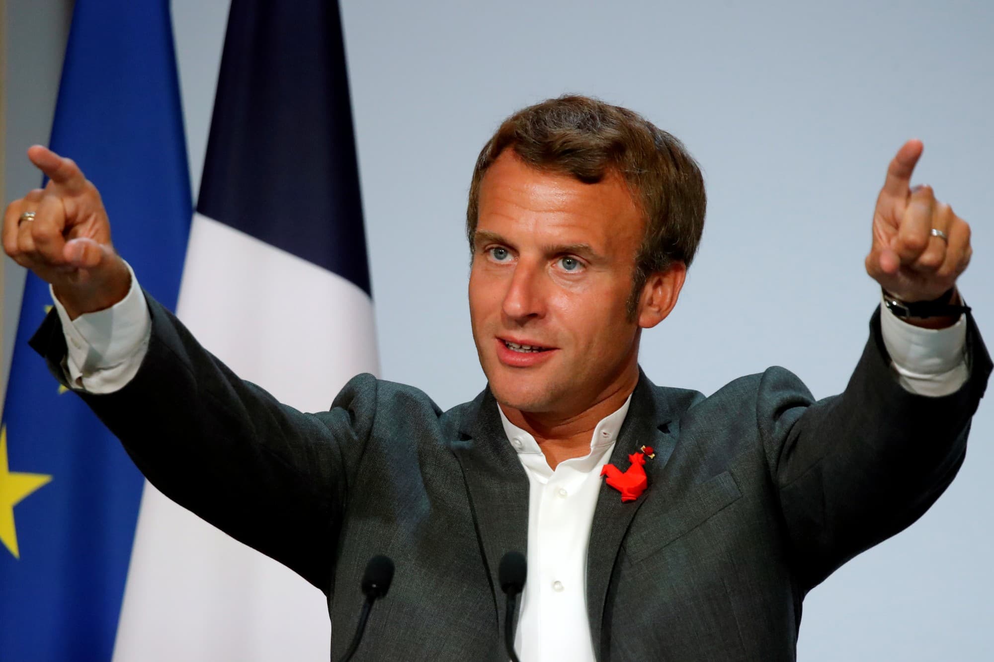 Emmanuel Macron entame de larges consultations pour nommer le nouveau locataire de Matignon