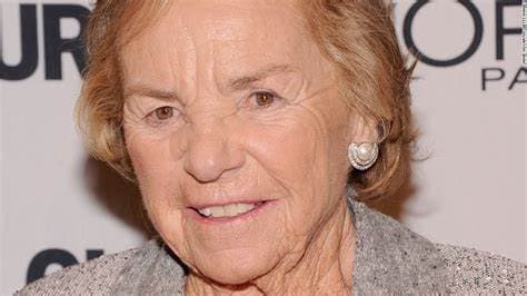 Ethel Kennedy, veuve de RFK et matriarche de la famille âgée de 96 ans, hospitalisée après un accident vasculaire cérébral