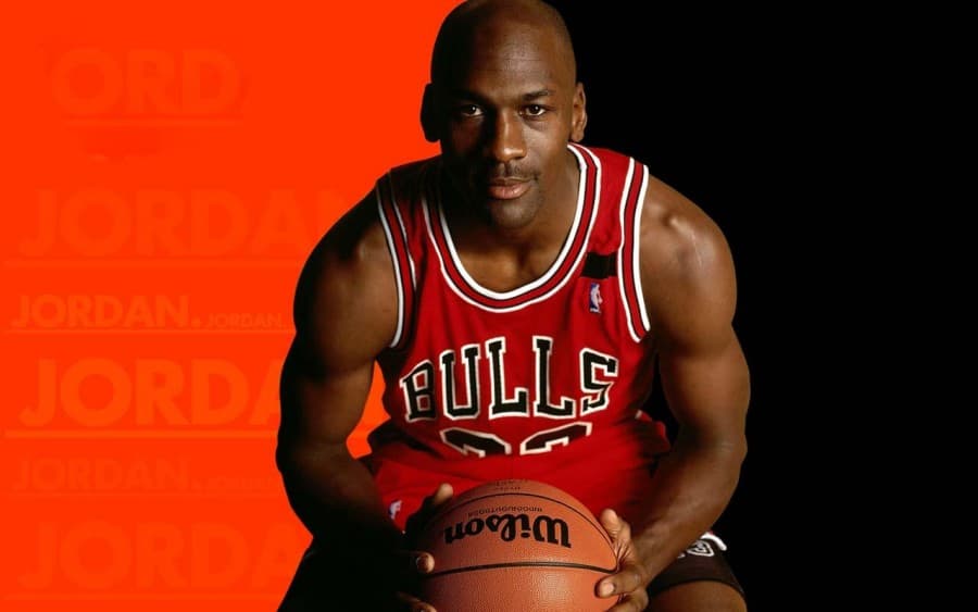 Un maillot de Michael Jordan avec les Chicago Bulls vendu plus de 4 millions d'euros aux enchères