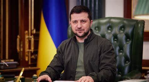 Après un échange houleux avec Donald Trump, Volodymyr Zelensky souhaite toujours un accord avec les Etats-Unis sur les terres rares