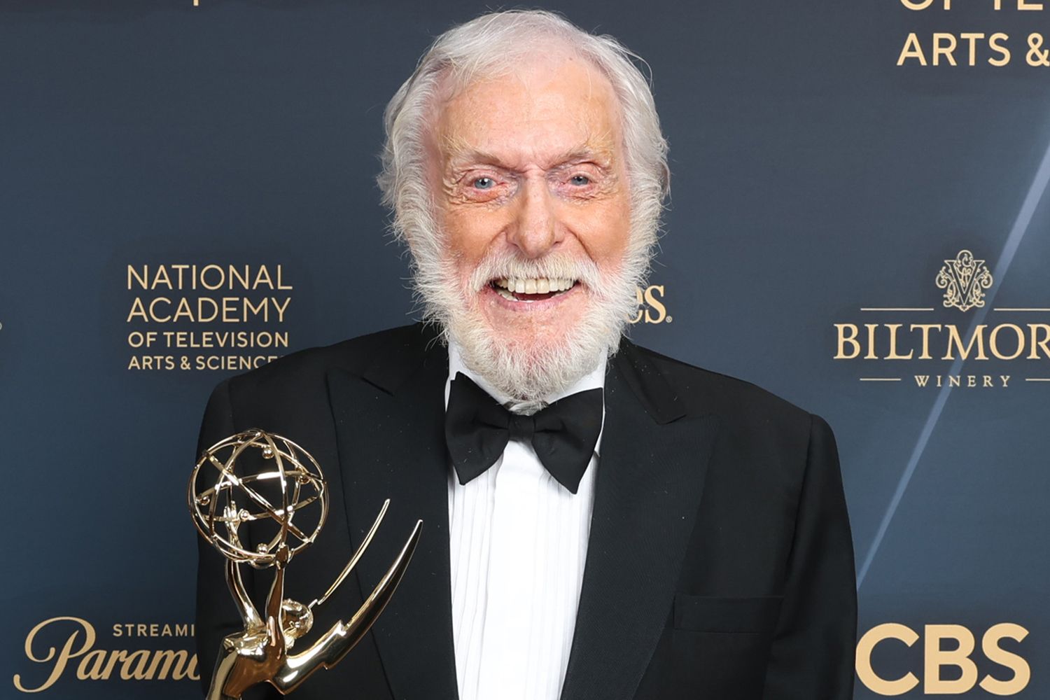 À presque 100 ans, Dick Van Dyke révèle les secrets de sa longévité